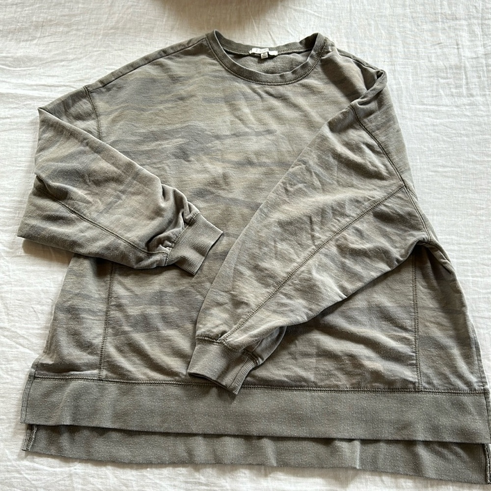 ZSupply Long Sleeve Sweatshirt. Camo. Size XS.